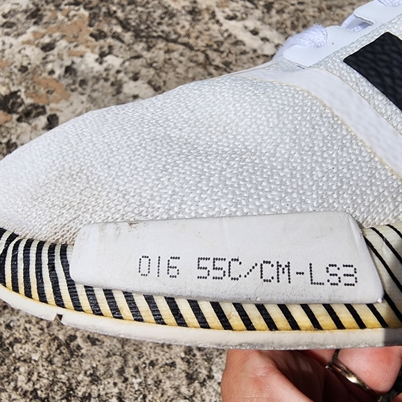 Mens Adidas NMD_R1 Japan White Colorblock Size 9 Collectible Adidas Japanese! - Picture 4 of 16